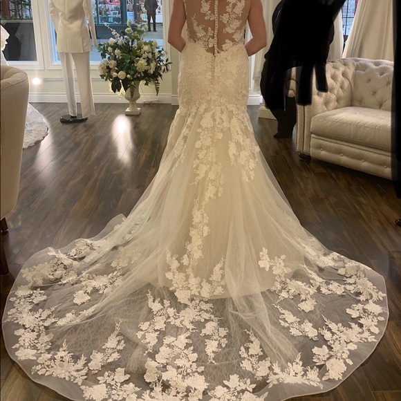 Wedding Dress - Picture 3 of 5